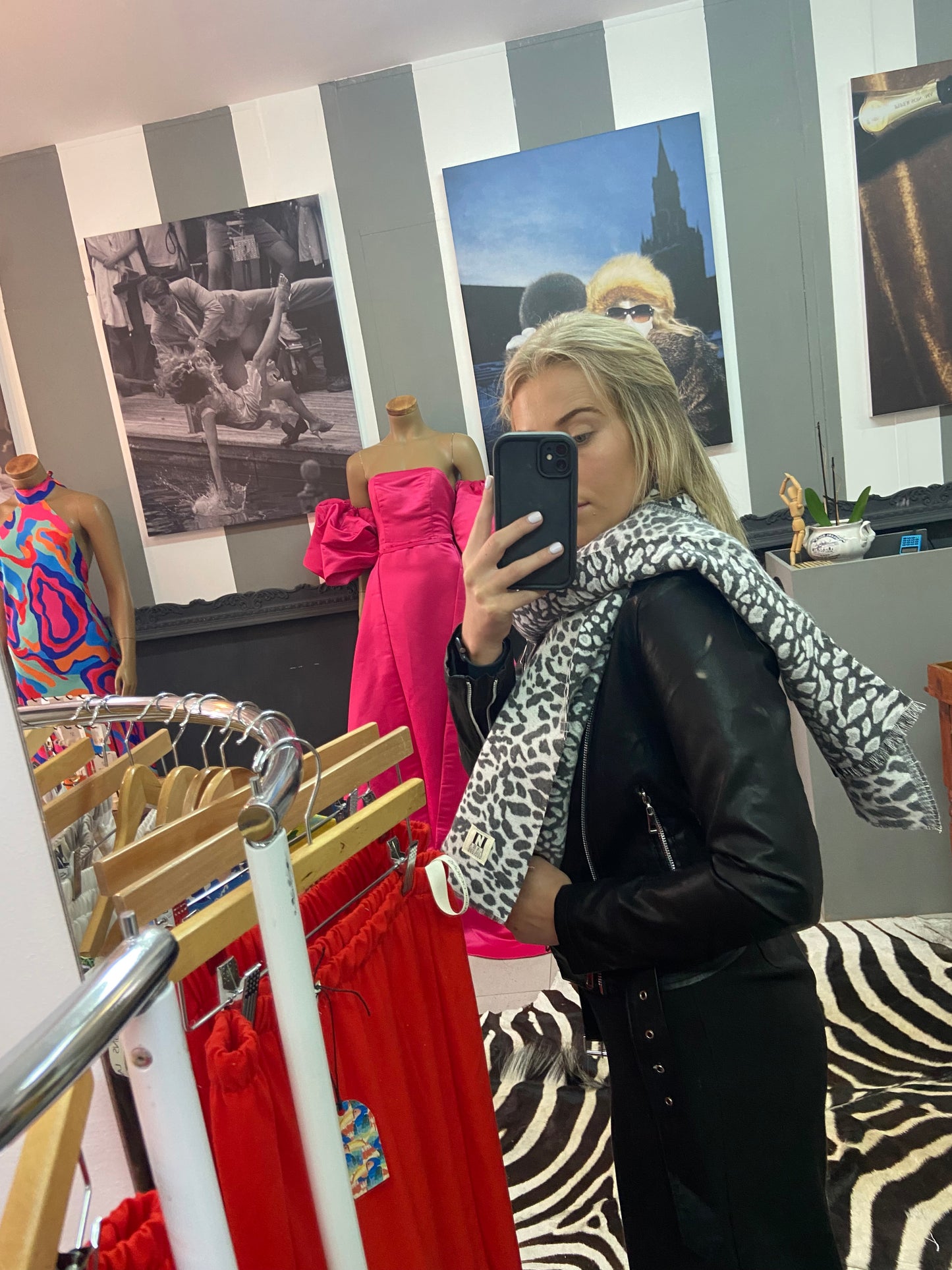 Grey Leopard Print Scarve