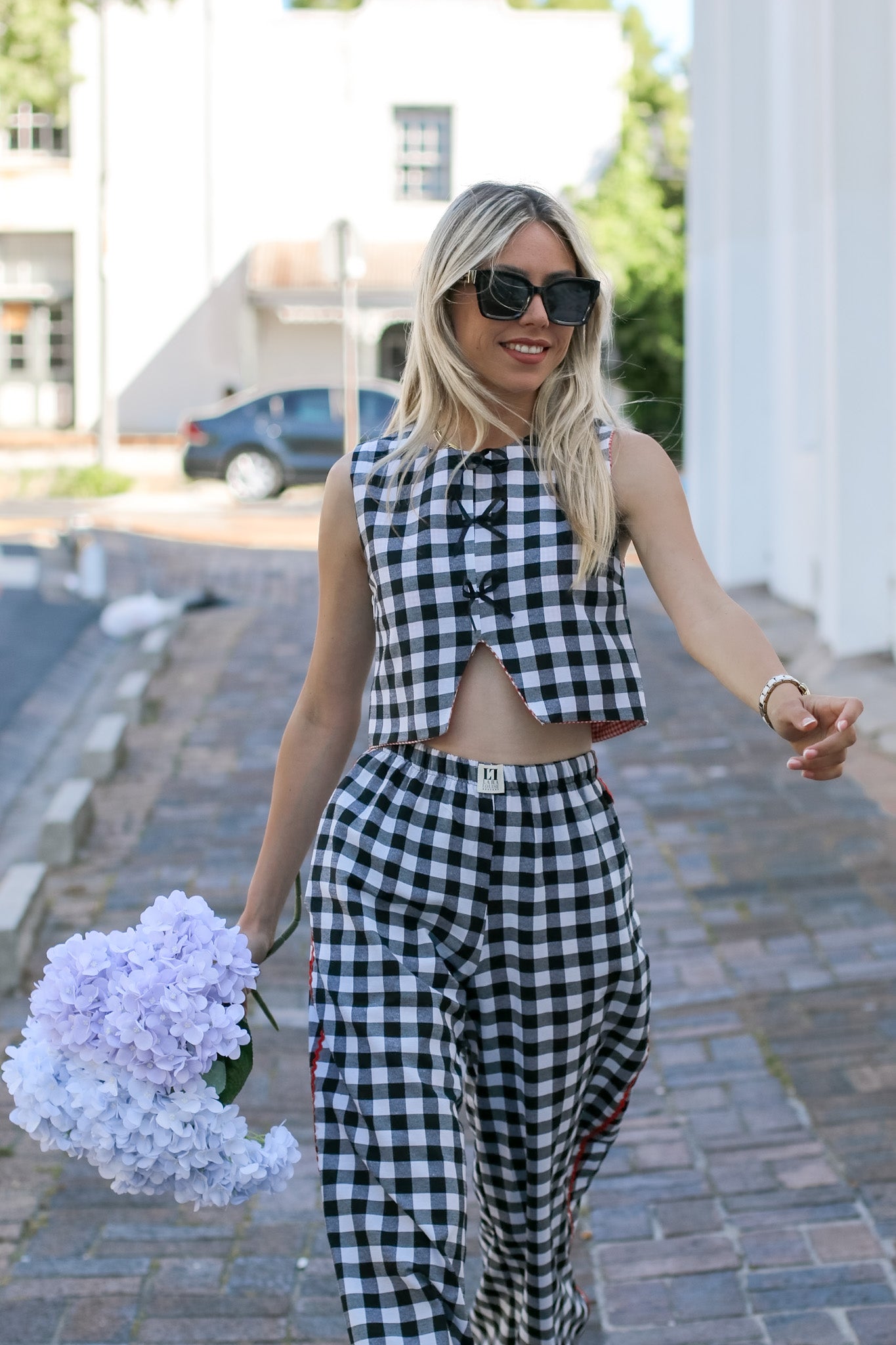 Sleeveless Blocked Shirt