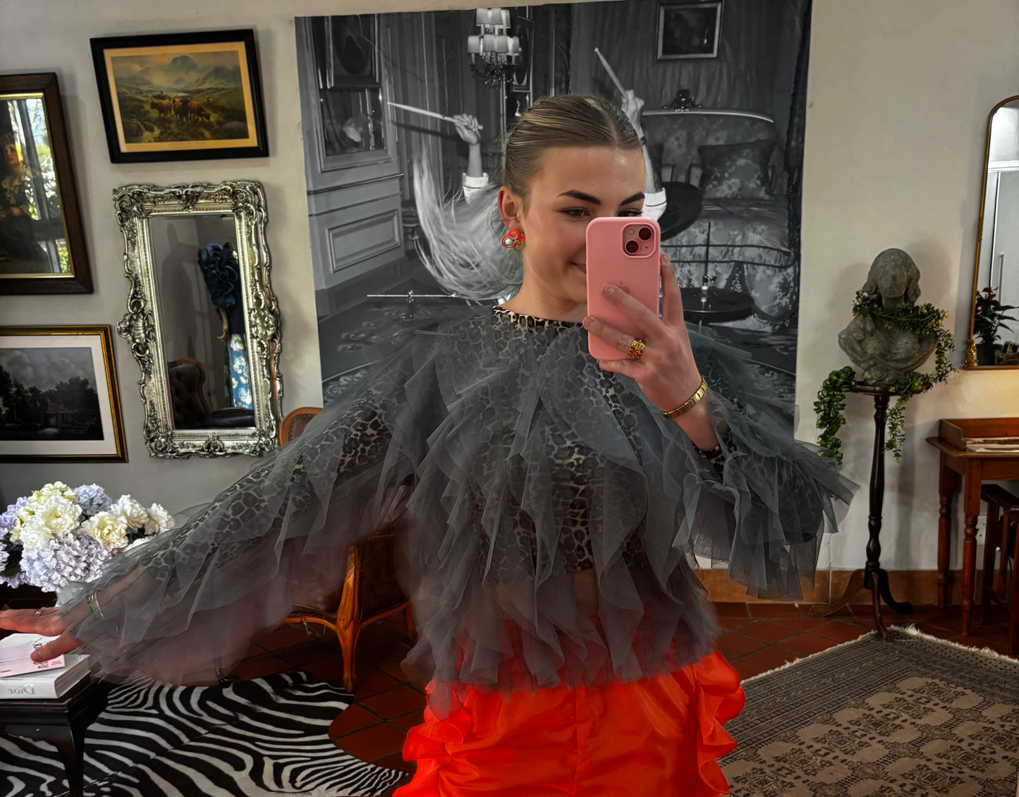 Frill top