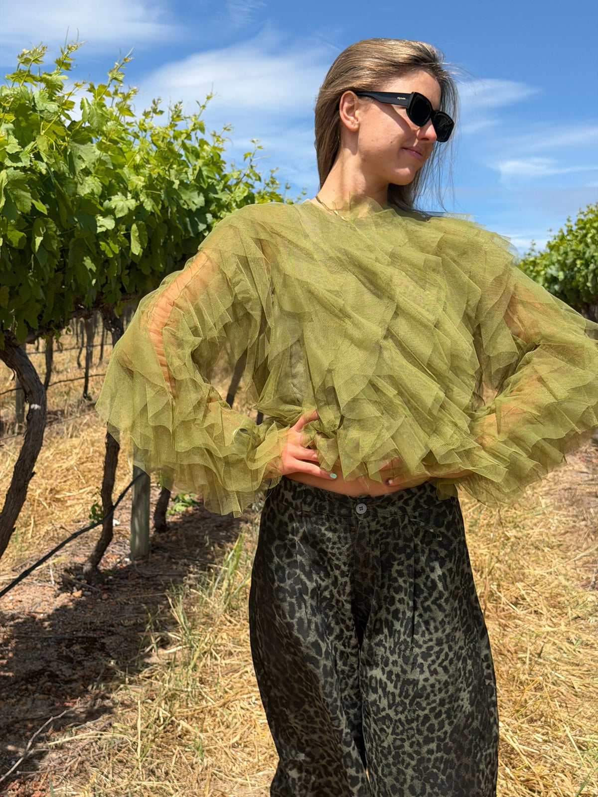 Frill top